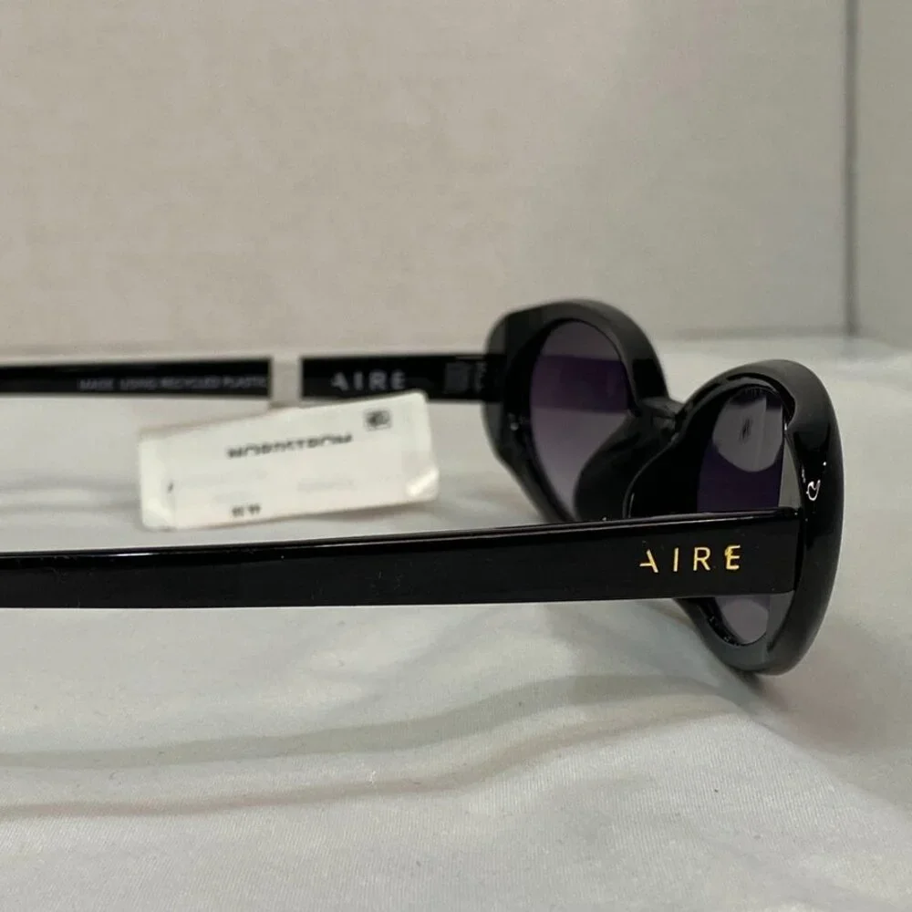 AIRE Fornax Oval Black Frame Retro Gradient Lens Sunglasses Black One Size